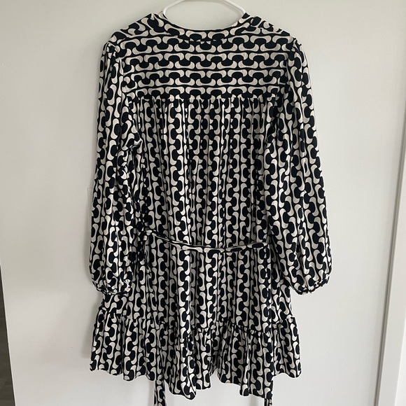 Super cute Zara dress - Picture 4 of 7